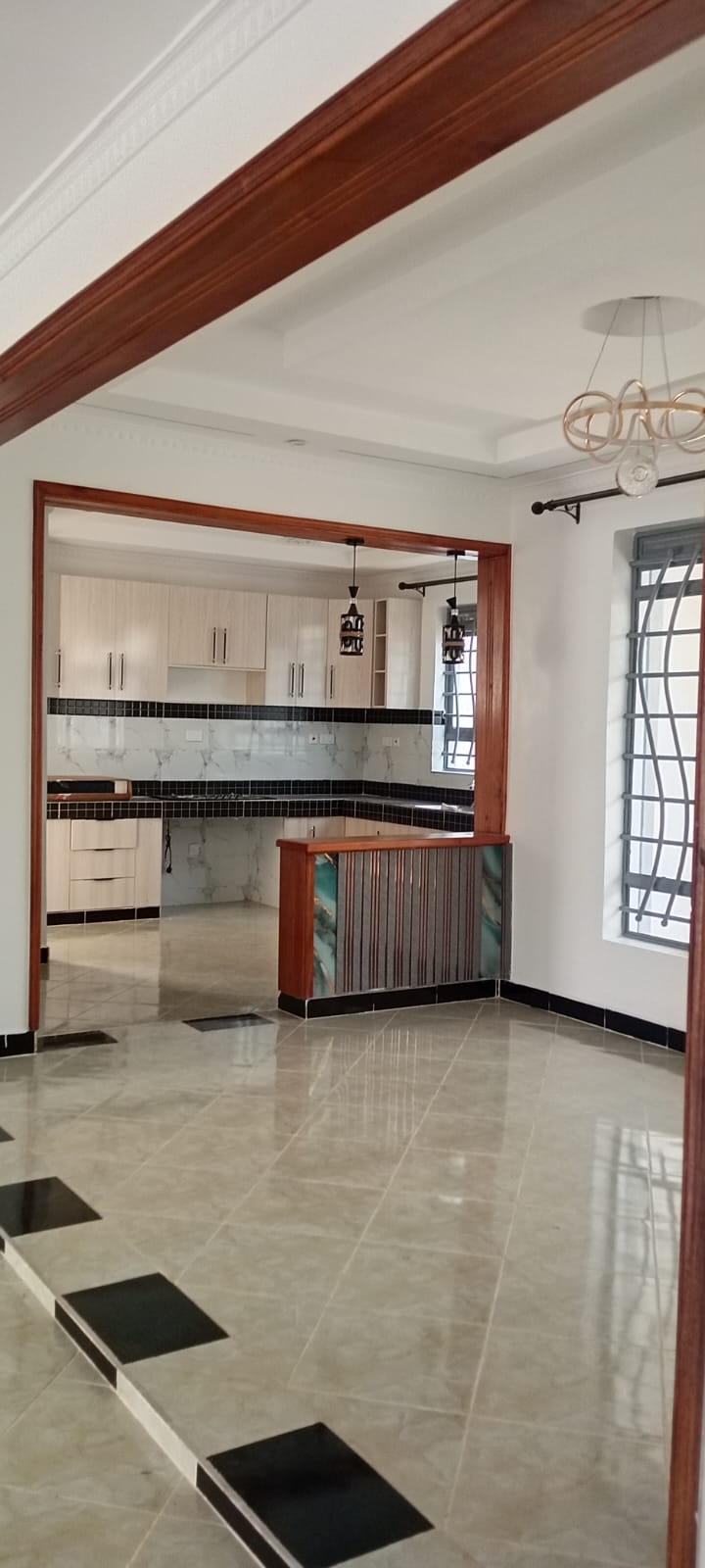 4 bedrooms all ensuite maisonettes